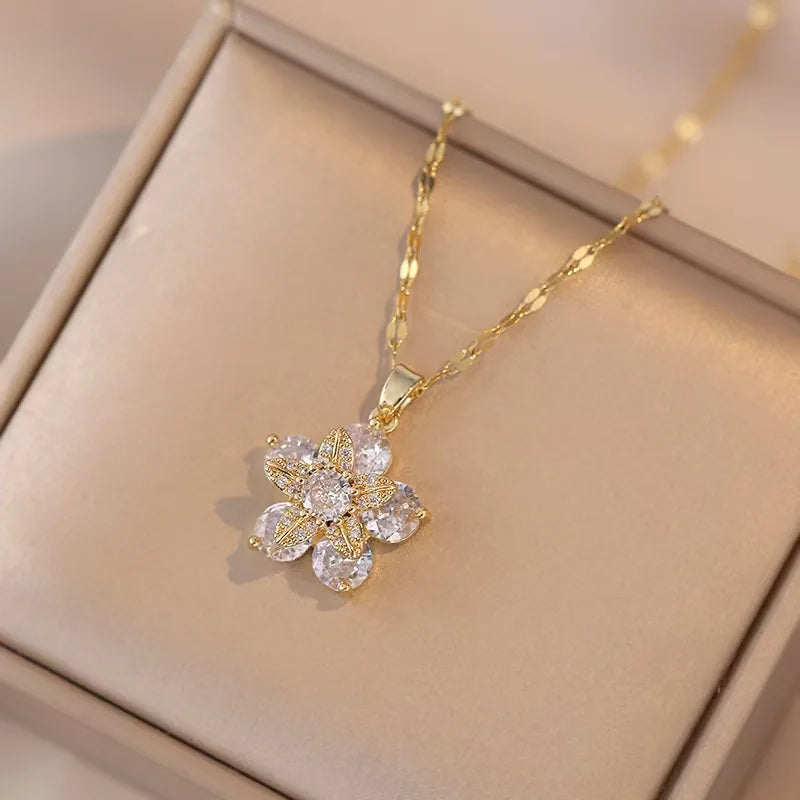 Spinning Zircon Flower Pendant Necklace